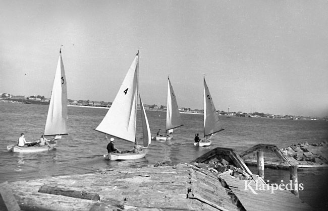 pavadinimas: Pirmoji Kuršių marių regata, 1954, raktai:  regata