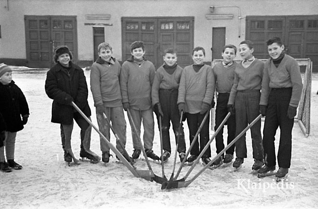 pavadinimas: Vaikų ledo ritulio komanda. 1968, raktai: ledo ritulys